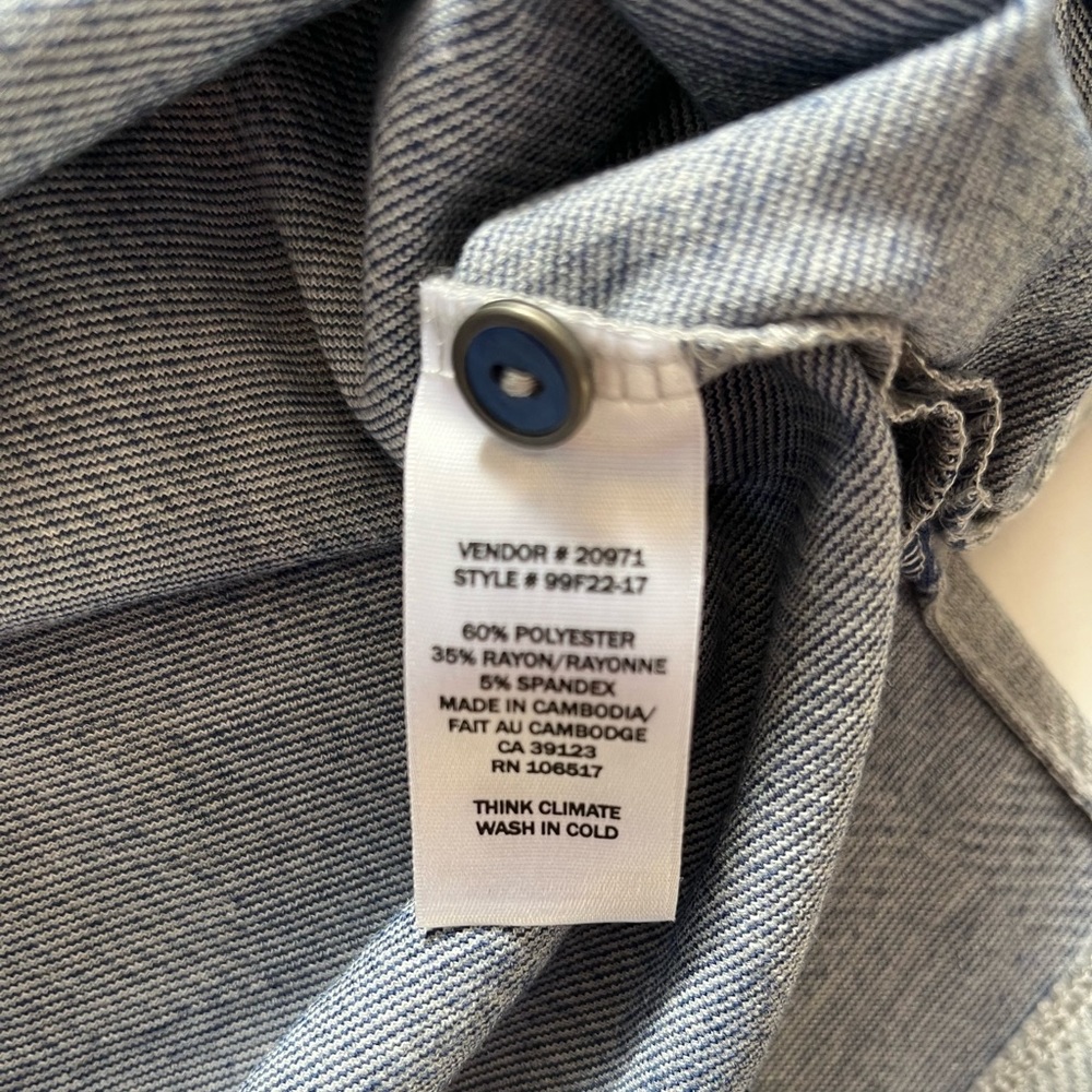 NWT Blue and Grey Plaid Top, Sz M - Picture 4 of 6